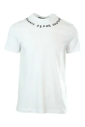 Camiseta blanca con logo en cuello