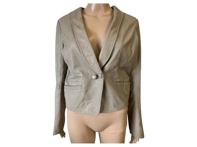 Stella Nova Abrigos, Ropa de calle Gris 