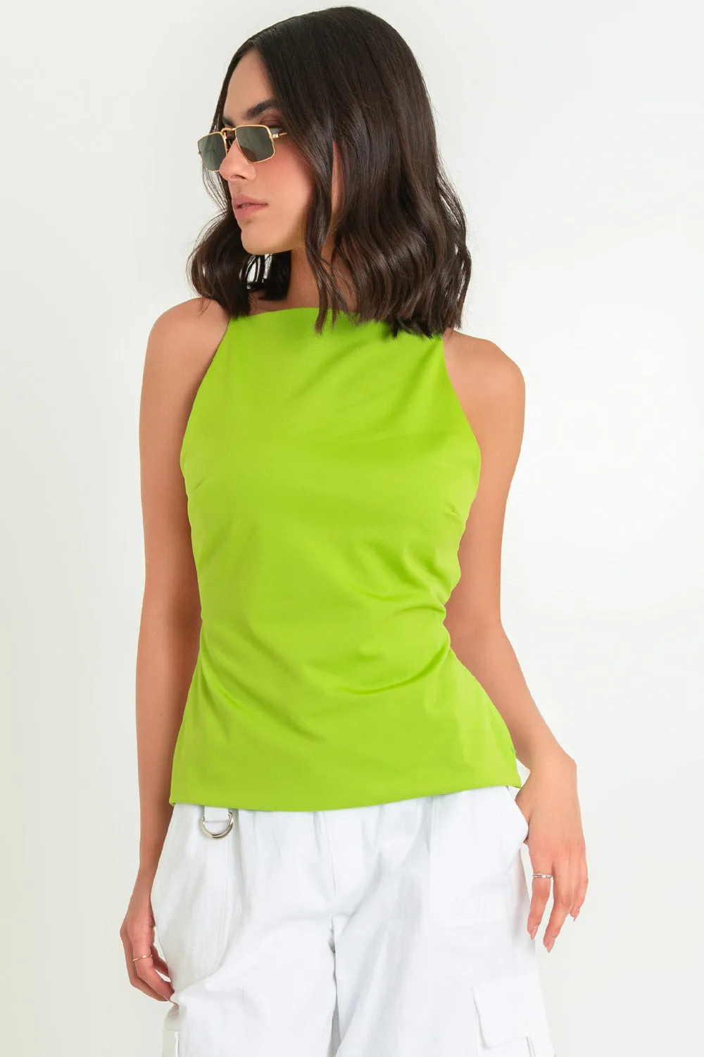 Top ajustado de escote espalda con tirantes